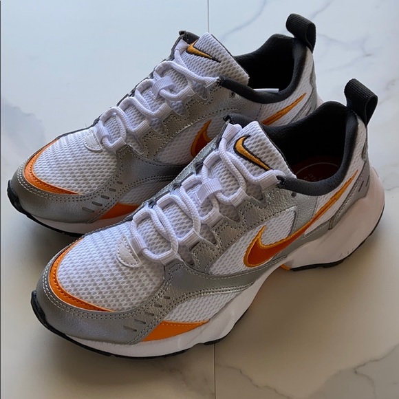 NWT Nike Air Heights - Picture 6 of 8